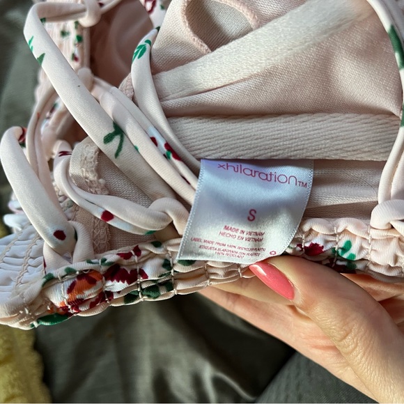 Target strapless bikini top- size small - Picture 3 of 3